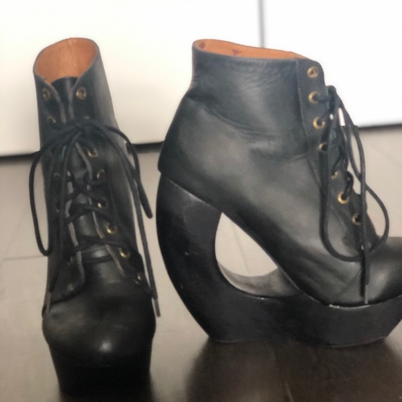 Most fabulous Shoes!! - Picture 3 of 7